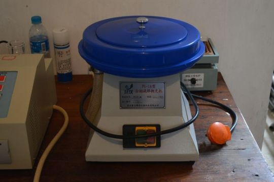 点击查看详细信息<br>标题：Polishing machine 阅读次数：1917